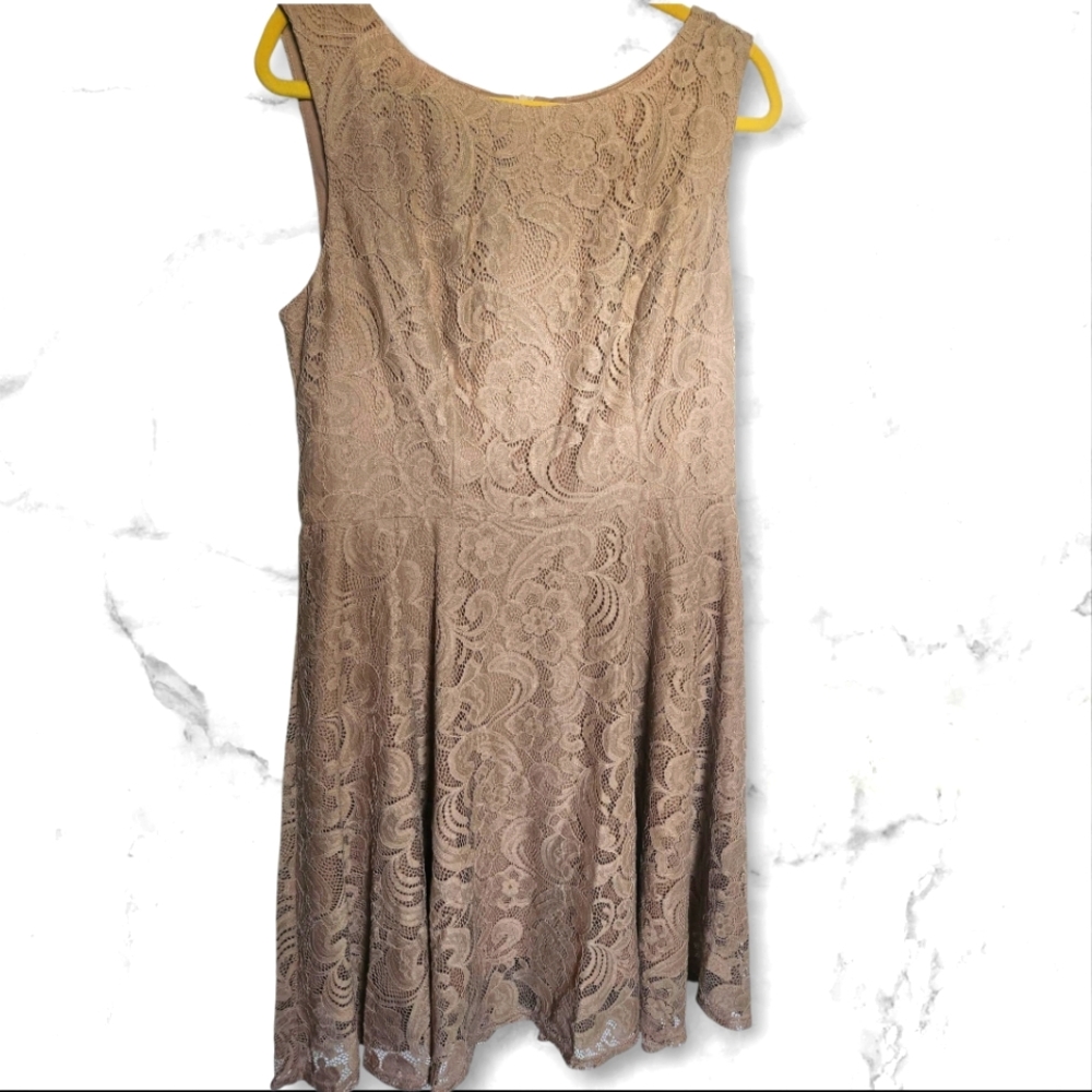 Obbue Elegant Lace Sleeveless Dress Womens- 3XL